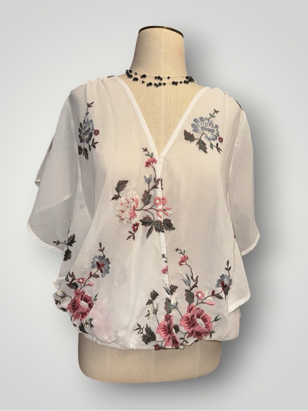Lucky Brand Medium Boho Kimono Wrap White Sheer Floral Embroidered V-Neck Top